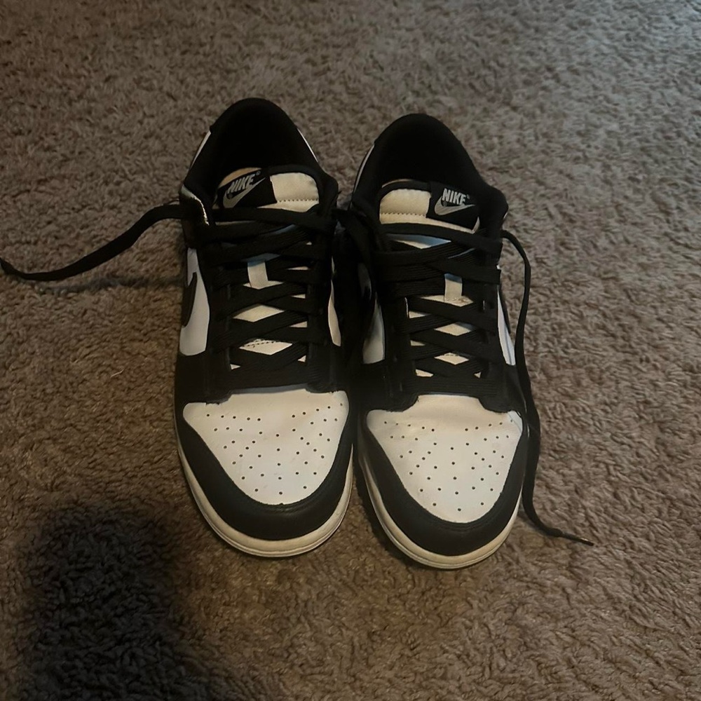 Panda dunks